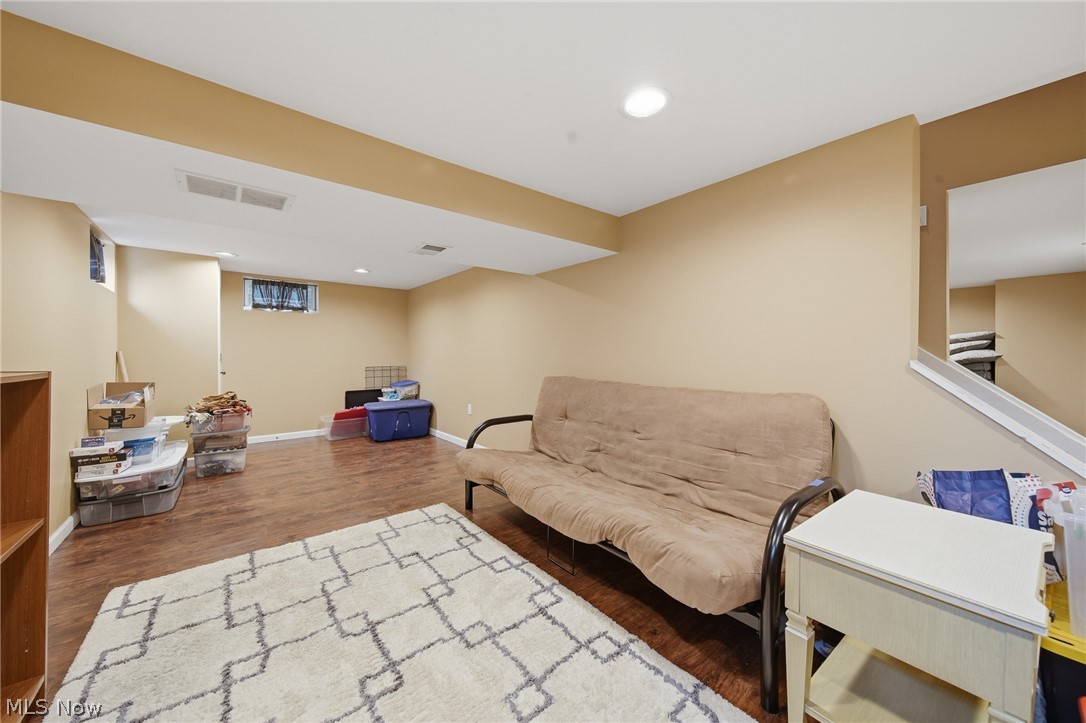 H S Side - Residential