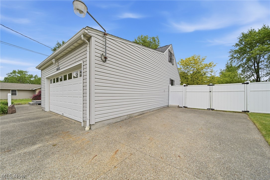 H S Side - Residential