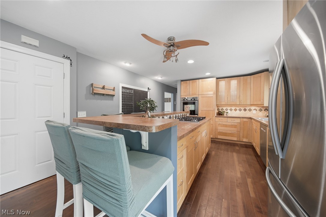 H S Side - Residential
