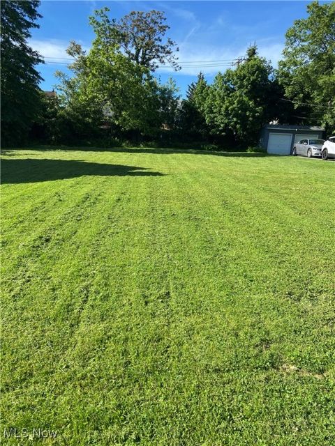 3319 E Yorkshire Road Cleveland Heights OH 44118