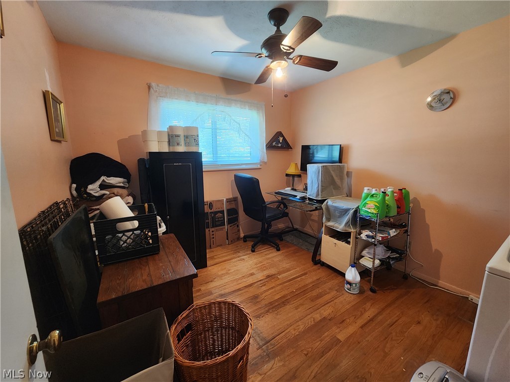 Roseland Country Est - Residential