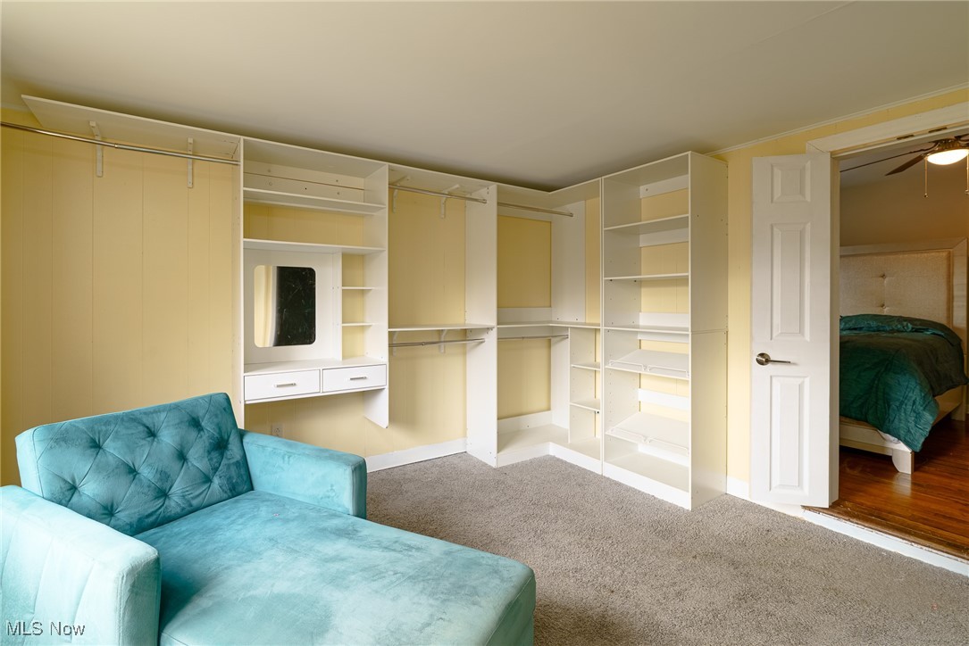 Seltzer Round Companys Montic - Residential