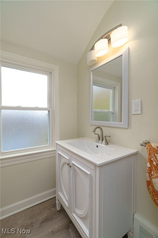 Seltzer Round Companys Montic - Residential