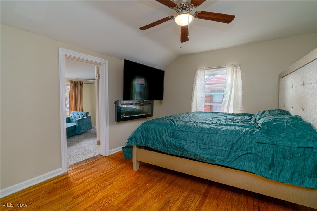 Seltzer Round Companys Montic - Residential