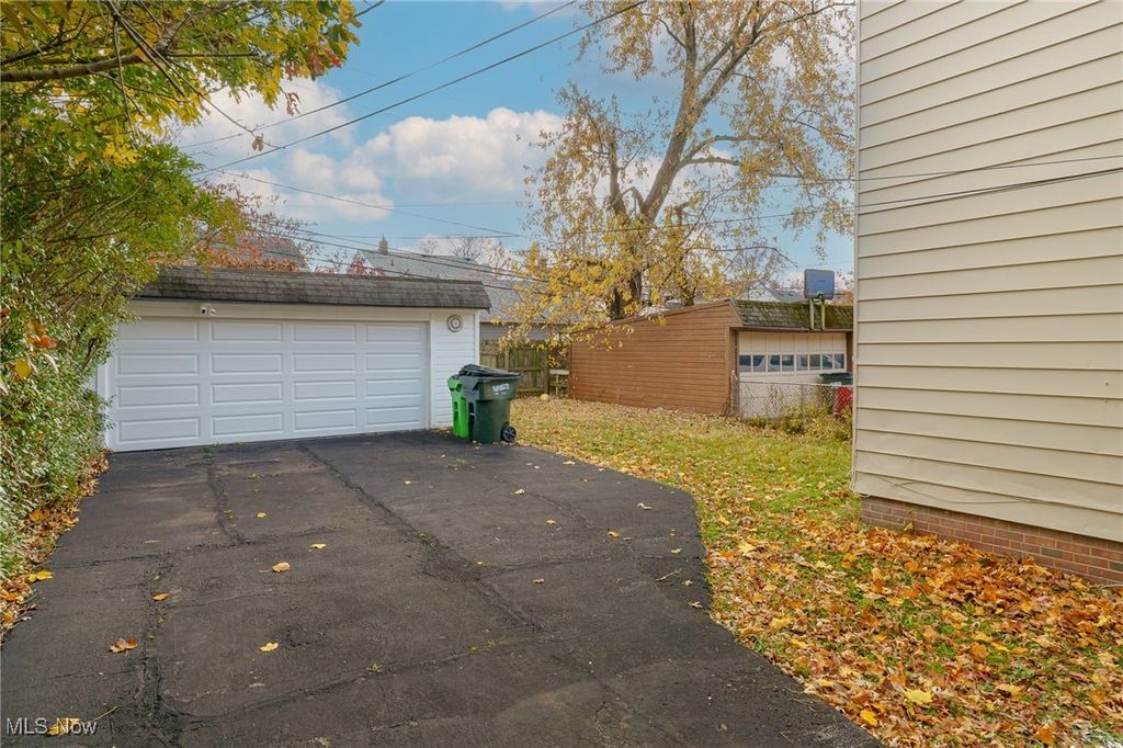 Photo of 3790 Sherwood Road, South Euclid, OH 44121 (MLS # 5175681)