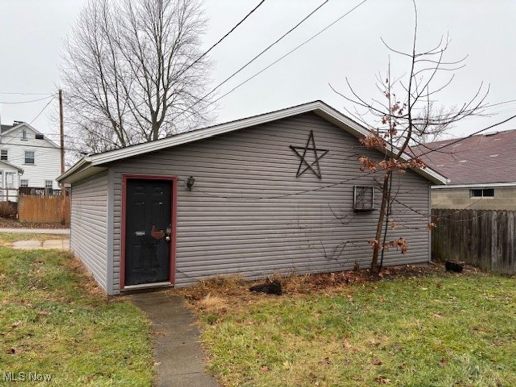 Photo of 345 Wabash Avenue S, Brewster, OH 44613 (MLS # 5180237)