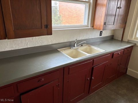 Tiny photo for 345 Wabash Avenue S, Brewster, OH 44613 (MLS # 5180237)