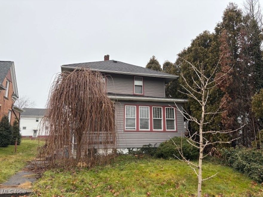 Vinyl sided Colonial with 3 bedrooms and 1 bathroom. Some natural woodwork and hardwood floors. Living room with French doors to the dining room. Solarium off of the living room. Front and back porches. This property is subject to the Freddie Mac First Look Initiative. The Freddie Mac First Look Initiative limits offers from being entertained during the first 20 days of listing to owner occupant and non-profit buyers. Investor offers will be responded to after the first look period ends on 1/28/2026. Seller will not complete any repairs to the subject property, either lender required, or buyer requested. The property is sold in AS-IS condition. Buyer to verify all information. Buyer or Buyer's Agent responsible to check with Building, Zoning, EPA, DEA, Tax Department or any other requirement for intended use. Buyer to pay for all inspections. Earnest money to be a cashier's check or wired to the title company. Subject to clear title.