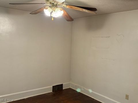 Tiny photo for 345 Wabash Avenue S, Brewster, OH 44613 (MLS # 5180237)