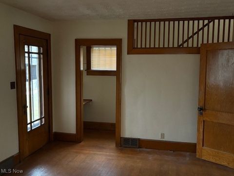 Tiny photo for 345 Wabash Avenue S, Brewster, OH 44613 (MLS # 5180237)