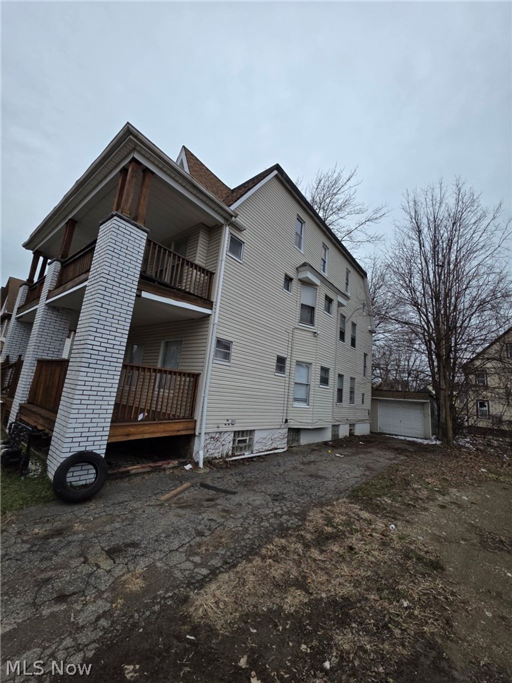 Photo of 10117 Somerset Avenue, Cleveland, OH 44108 (MLS # 5195508)