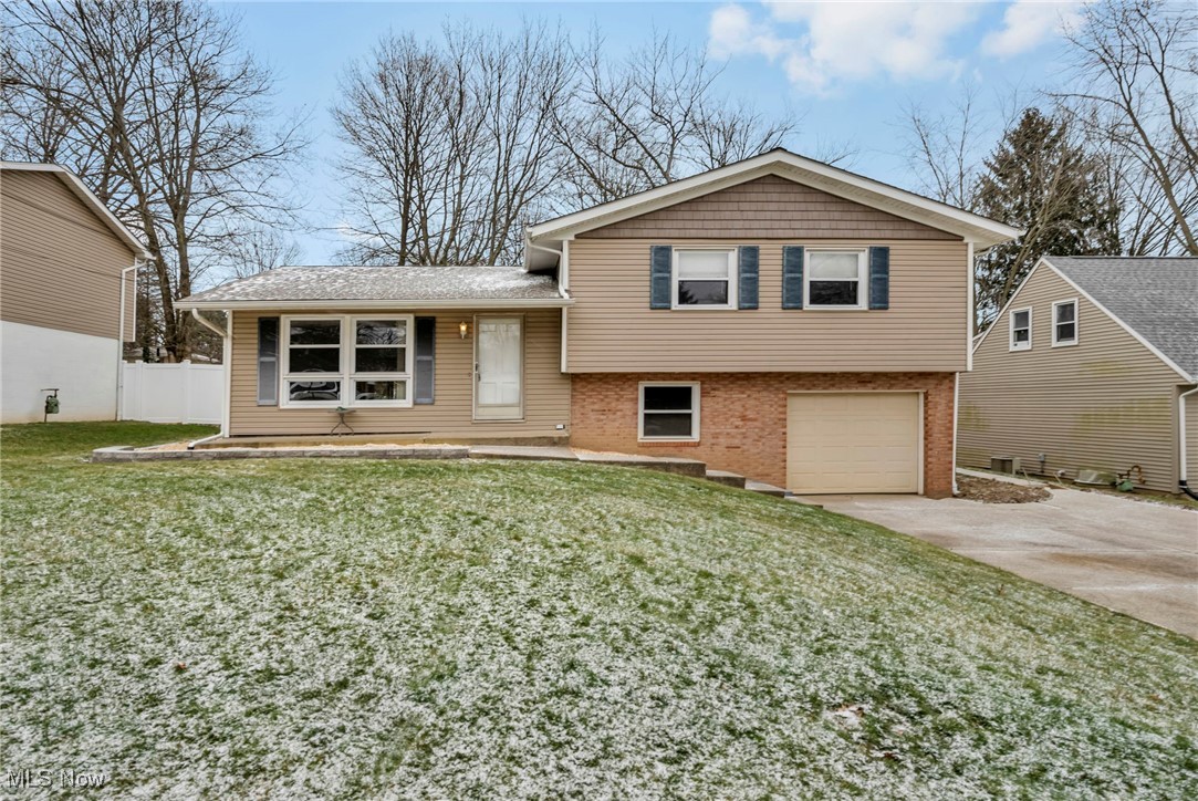 567 Eric Drive, Tallmadge, Ohio image 1