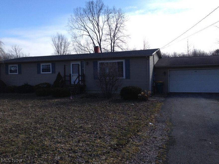 Great location, ranch style living, park like back yard and 2 car attached garage make this house one to consider!  Other features include 2 full baths, partially finished rec room in basement, large eat in kitchen with patio door leading to the rear deck.  This house is priced right and will not last long!