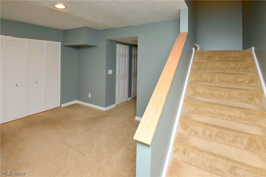 Falls Pointe - Residential