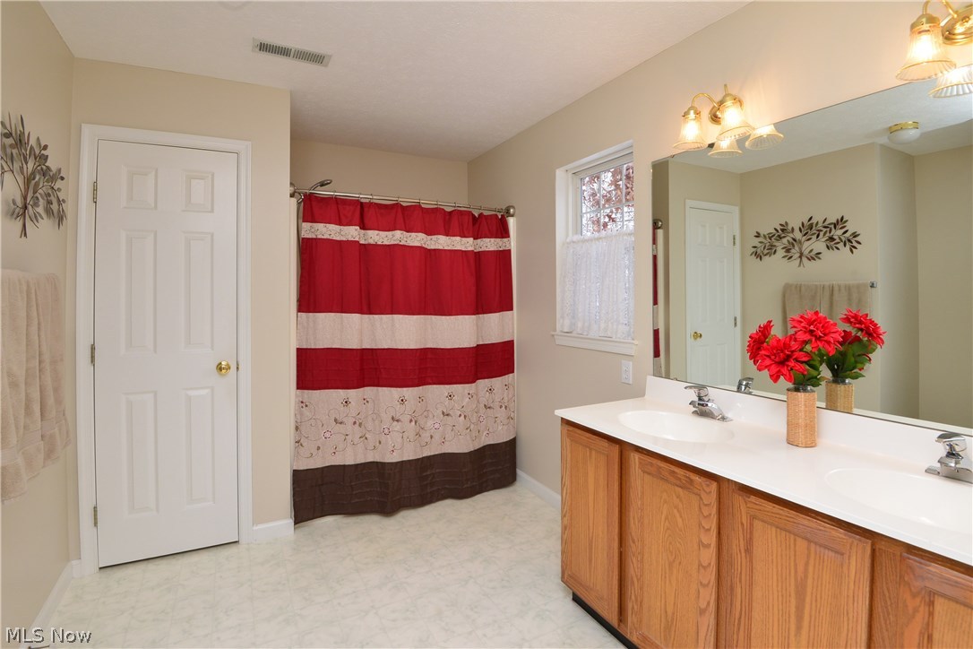 Falls Pointe - Residential