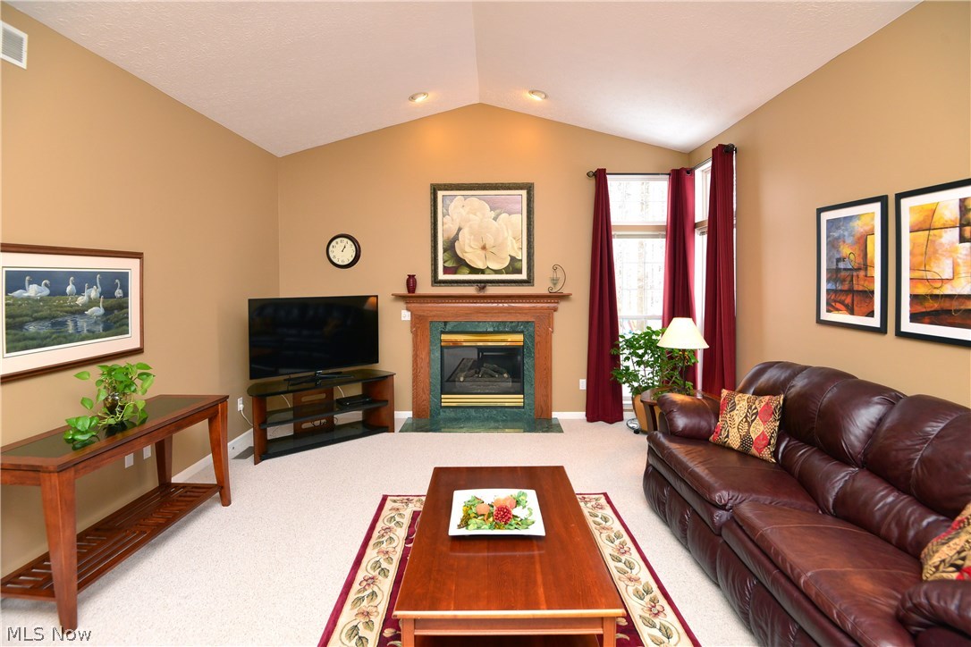 Falls Pointe - Residential