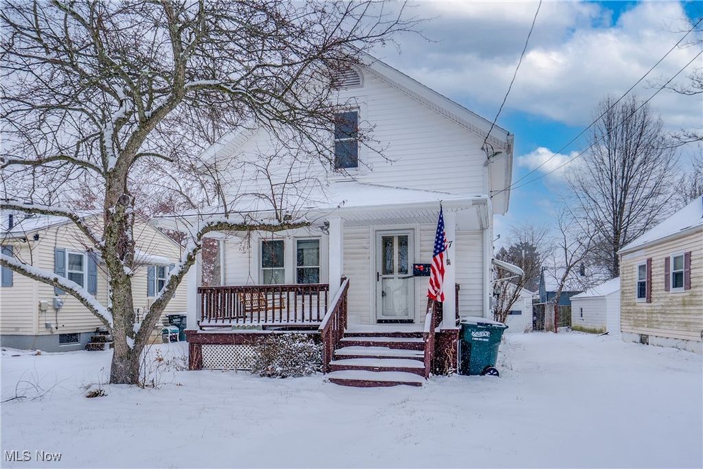 Photo of 57 Waltz Drive, Barberton, OH 44203 (MLS # 5184919)