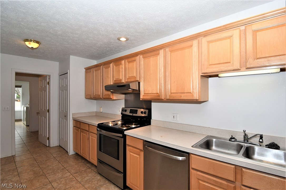 Royal Clusters At Kingsbury Trace - Residential