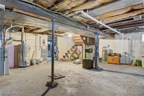 Tiny photo for 717 Calla Road E, Poland, OH 44514 (MLS # 5186210)