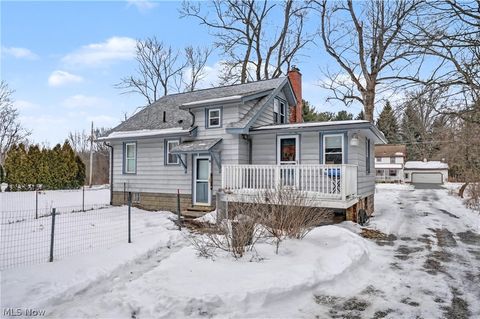 Tiny photo for 717 Calla Road E, Poland, OH 44514 (MLS # 5186210)