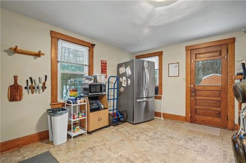 Tiny photo for 717 Calla Road E, Poland, OH 44514 (MLS # 5186210)