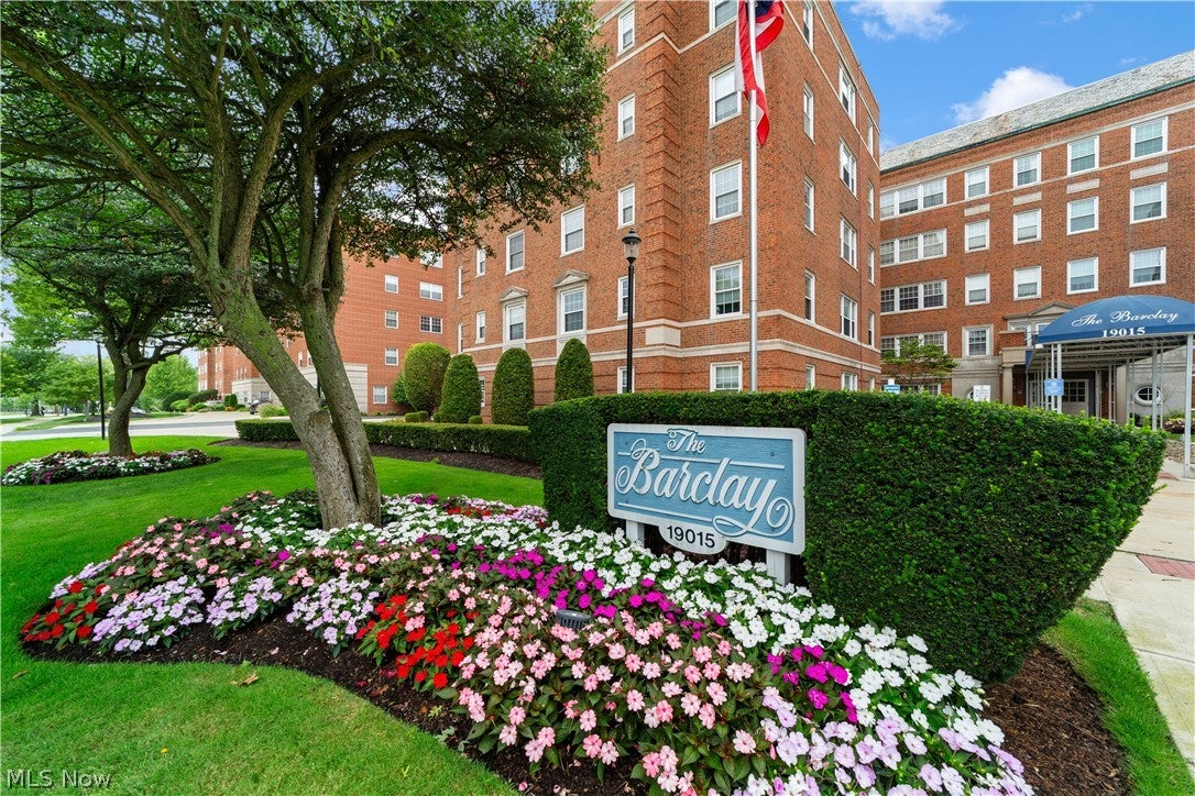19015 Van Aken Boulevard 311