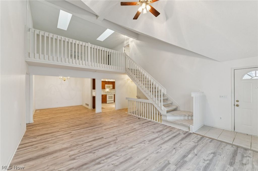 Photo of 4204 Castle Ridge Rdg, Copley, OH 44321 (MLS # 5191721)