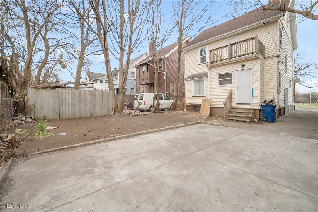 419 E 112th Street, Cleveland, Ohio image 3