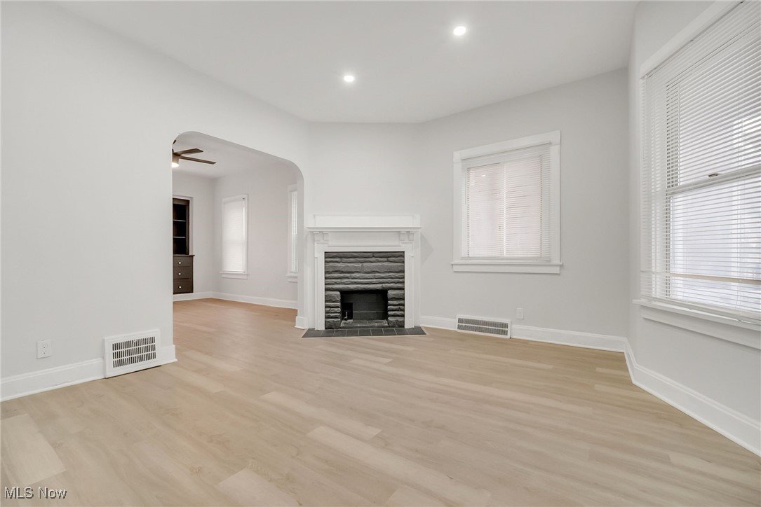419 E 112th Street, Cleveland, Ohio image 8