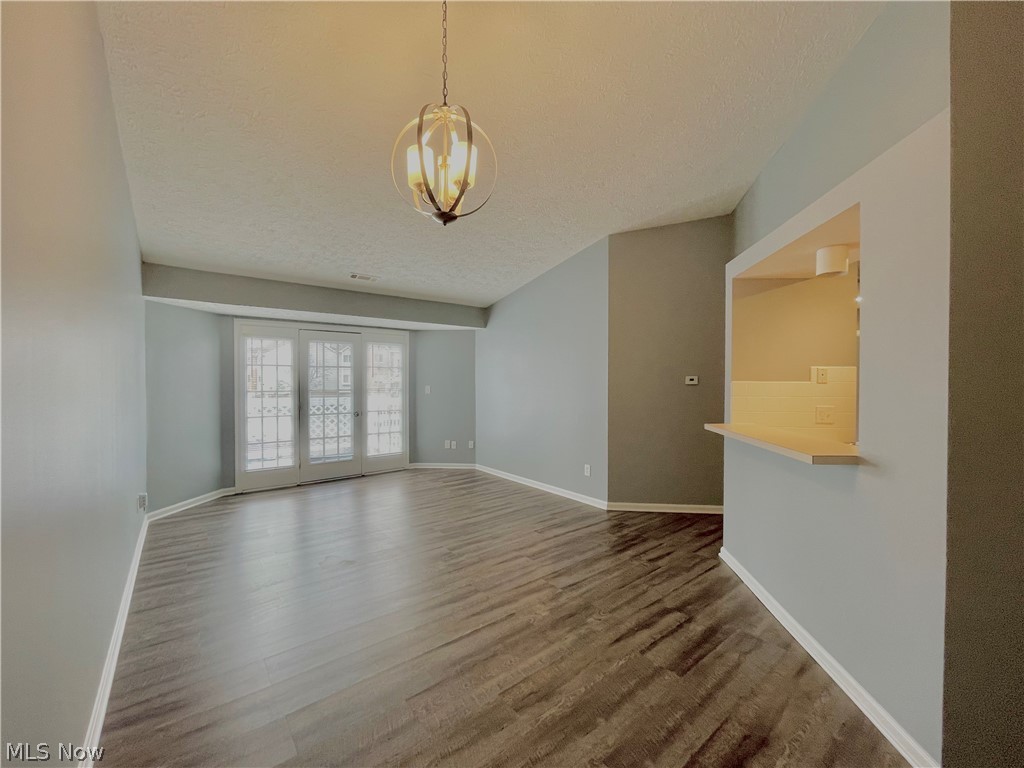 Village/Pointe West - Residential