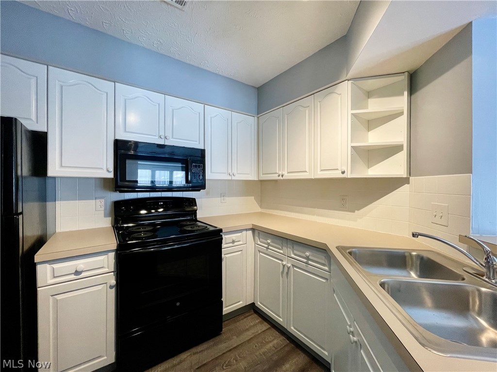 Village/Pointe West - Residential