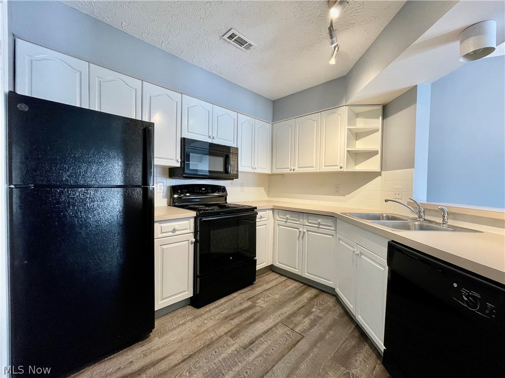 Village/Pointe West - Residential