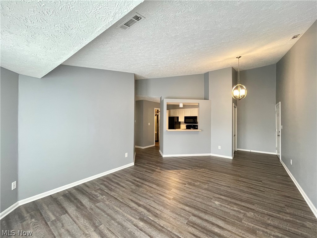 Village/Pointe West - Residential