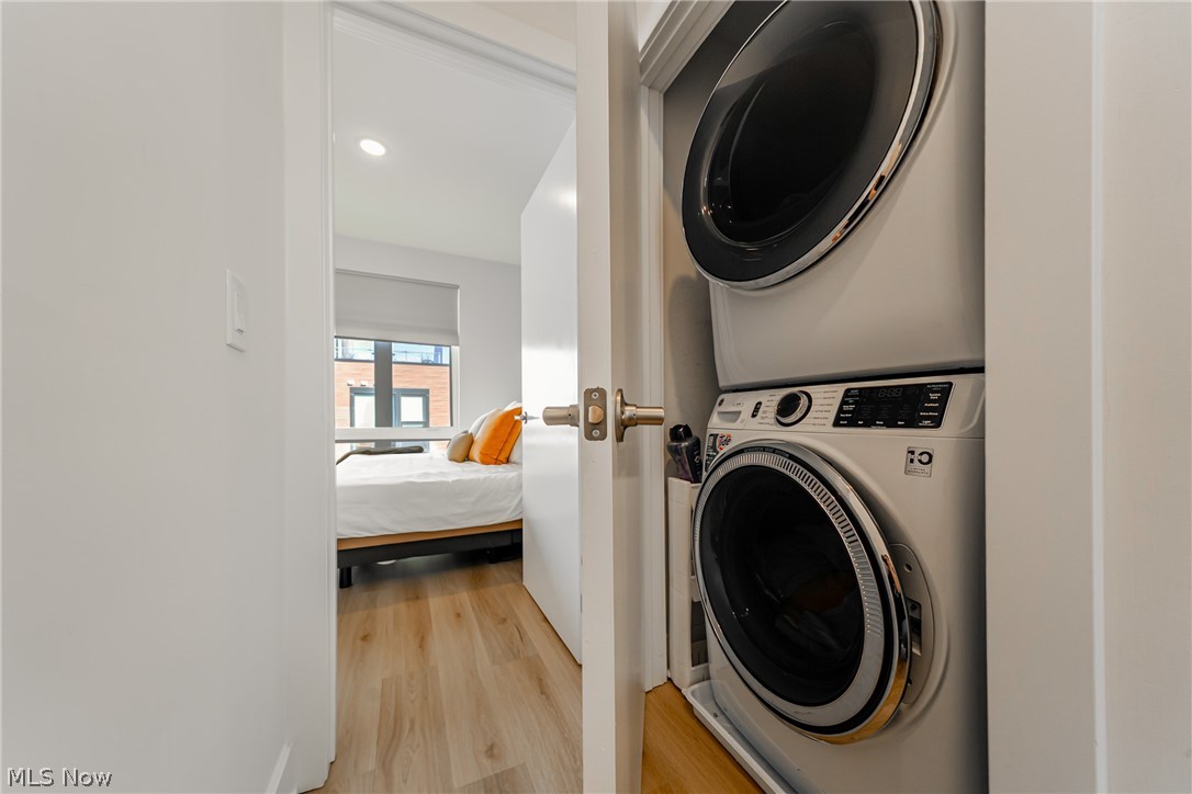 Battery Park Place Twnhms Condo - Residential