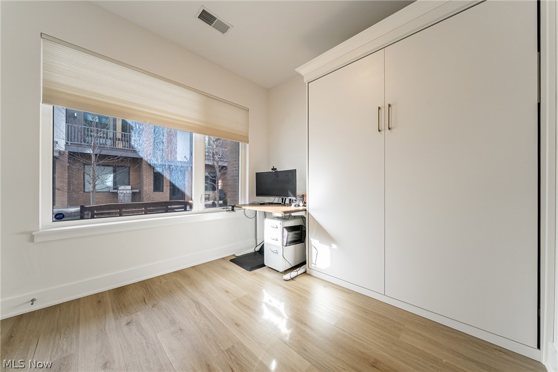 Battery Park Place Twnhms Condo - Residential