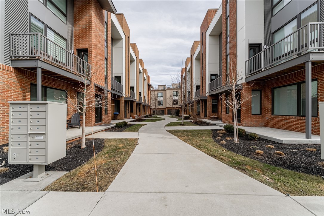 Battery Park Place Twnhms Condo - Residential