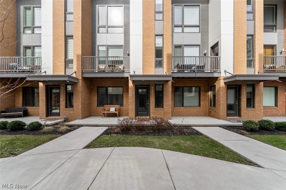 Battery Park Place Twnhms Condo - Residential