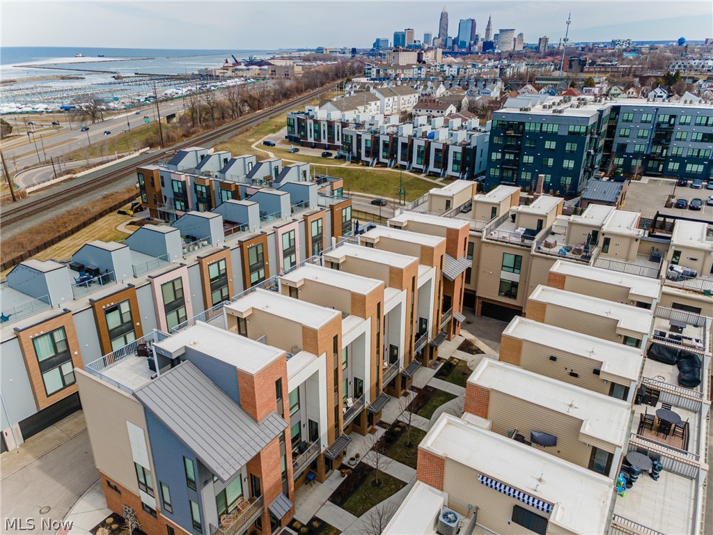 Battery Park Place Twnhms Condo - Residential