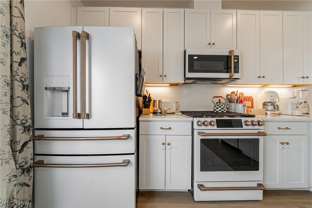 Battery Park Place Twnhms Condo - Residential