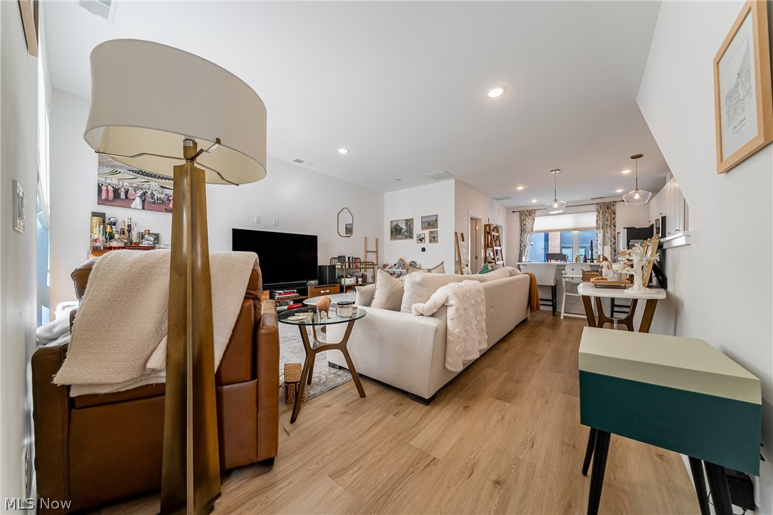 Battery Park Place Twnhms Condo - Residential