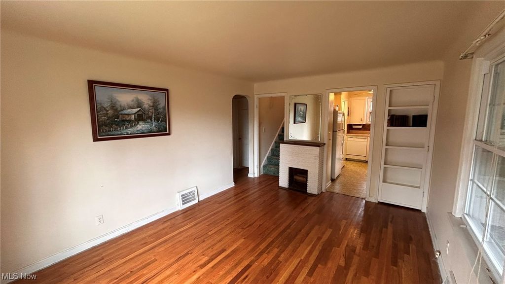 Photo of 12804 Oak Park Boulevard, Garfield Heights, OH 44125 (MLS # 5175166)