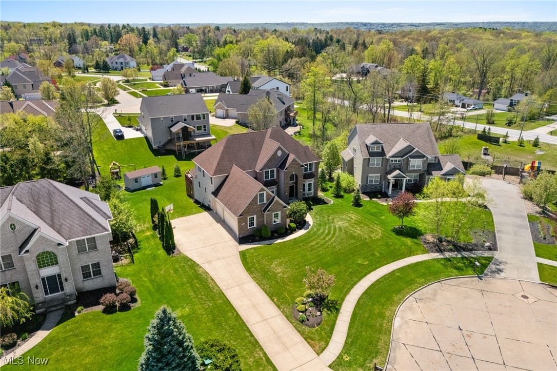 5495 Hedgebrook Drive, North Royalton, Ohio image 3