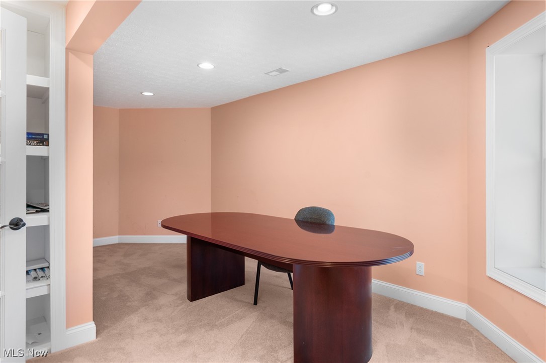 5495 Hedgebrook Drive, North Royalton, Ohio image 39