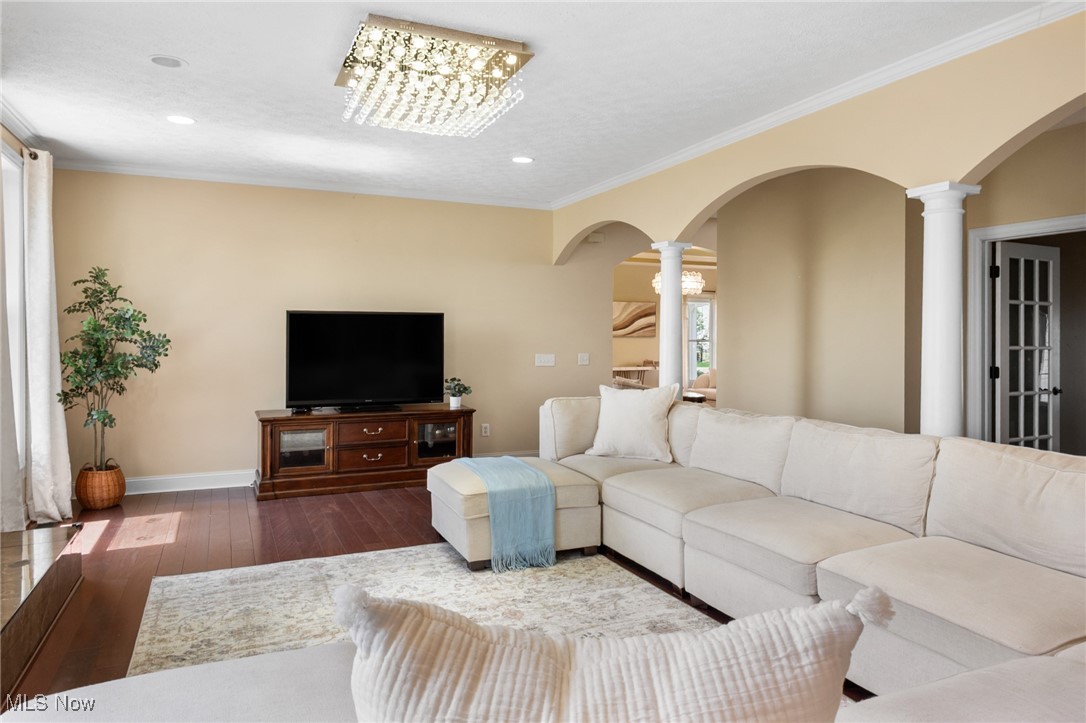 5495 Hedgebrook Drive, North Royalton, Ohio image 7