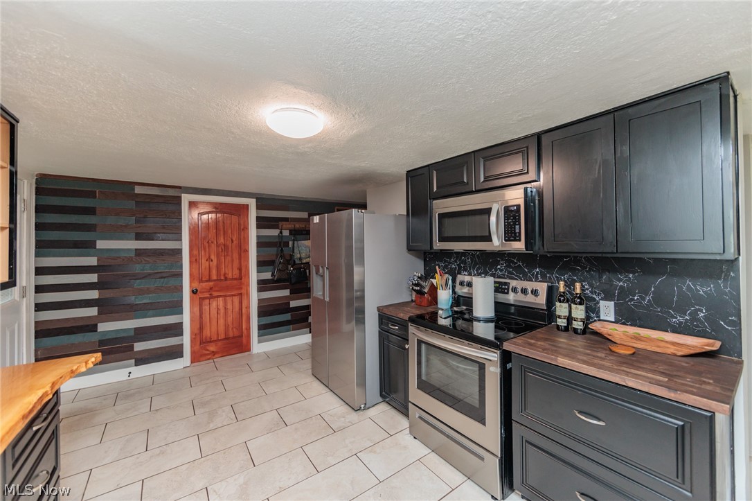 Village/Hartville - Residential