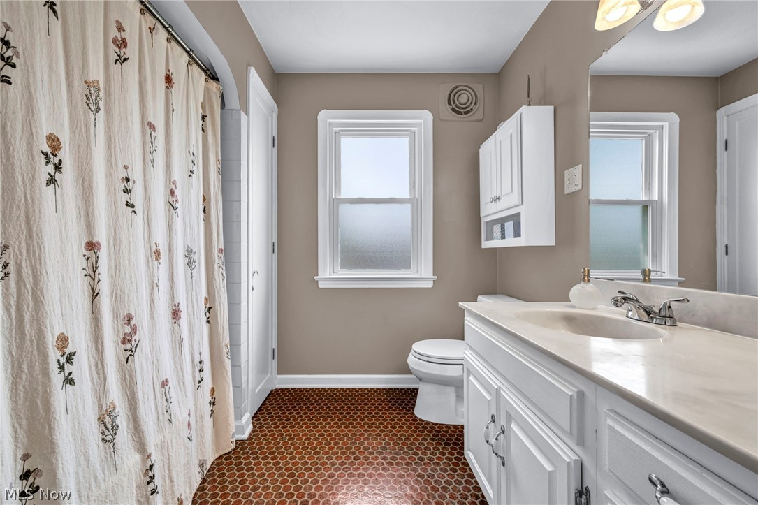 Lorain Woods - Residential