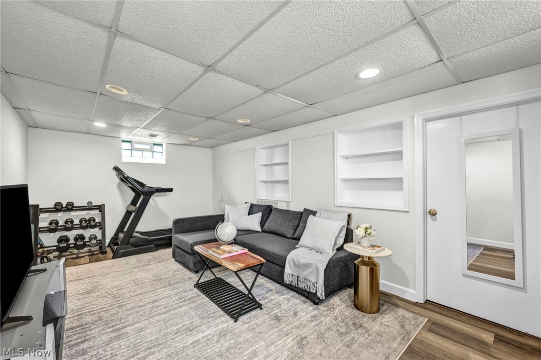 Lorain Woods - Residential