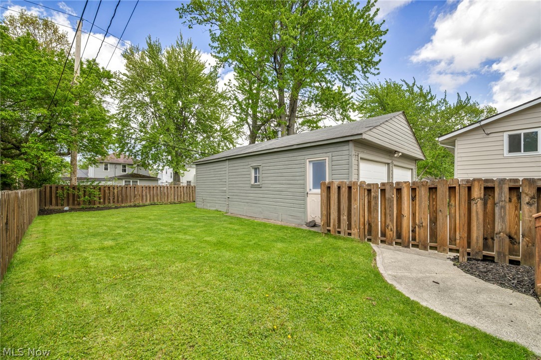 Lorain Woods - Residential