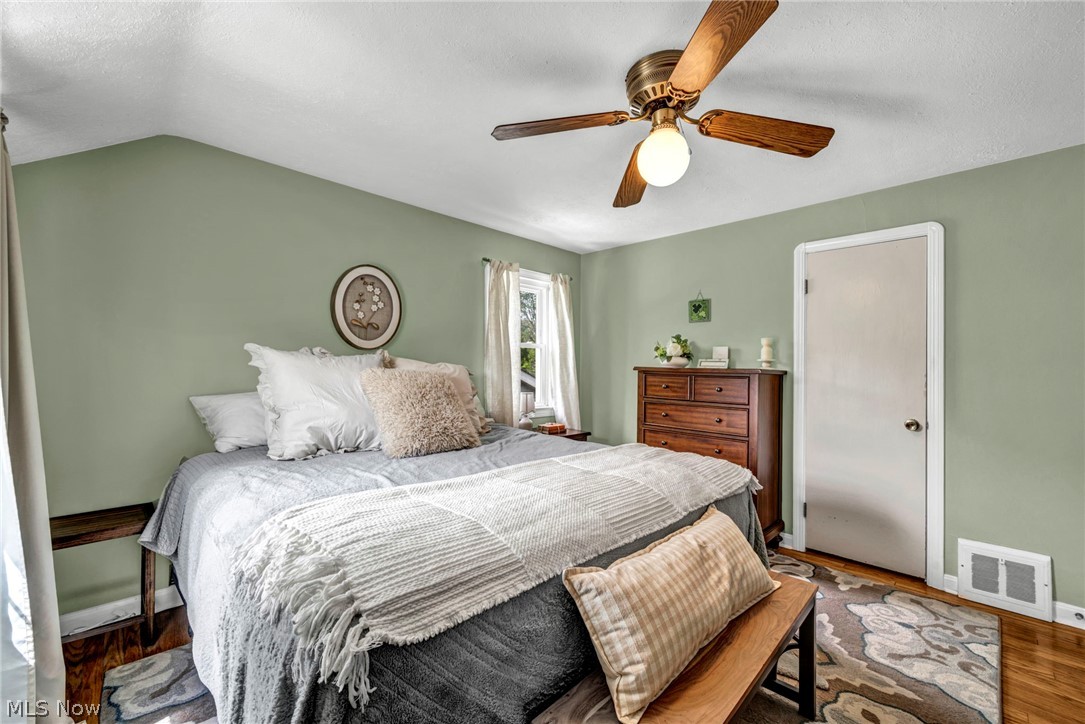 Lorain Woods - Residential