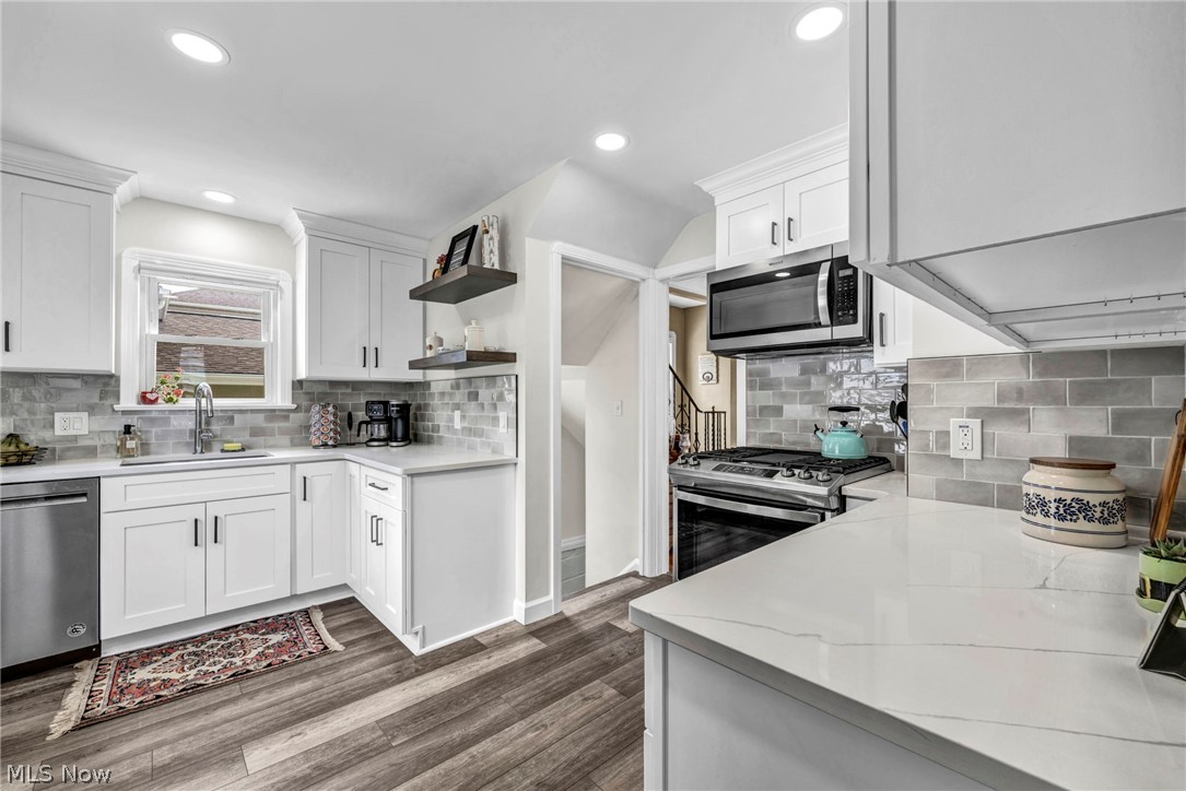 Lorain Woods - Residential